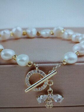 Inlaid Imitation Pearl & Bee Charm Bracelet Bohemian Jewelry, Made in Europe